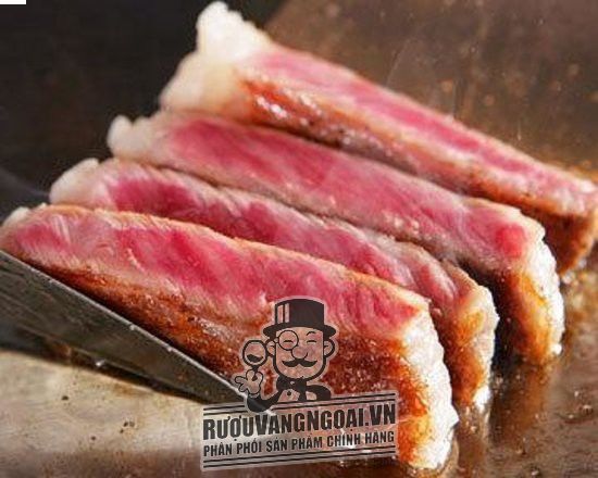 Bò Kobe - miếng ngon ‘đổi đời‘ phượt thủ - VnExpress Du lịch