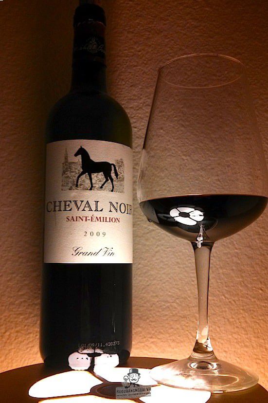 Vang Pháp Cheval Noir Grand Vin Saint Emilion 1.5L